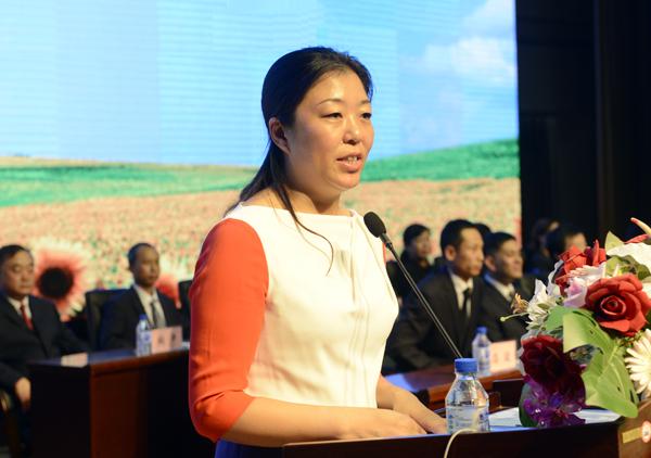 苏春年主任主持典礼___.jpg