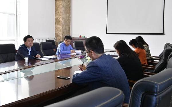郑永奎书记到马克思主义学院召开座谈会__.jpg