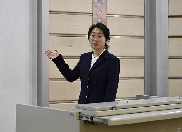 项目负责人作汇报__.jpg