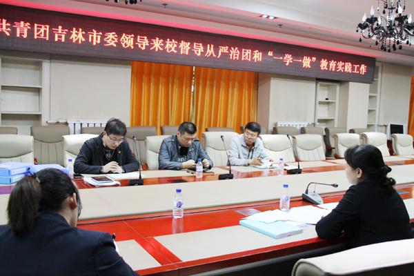 翻阅材料__.jpg