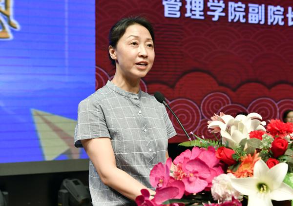 钟越教授代表教师发言___.jpg