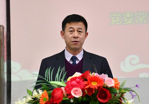 8金连海处长宣读表彰通报__.jpg