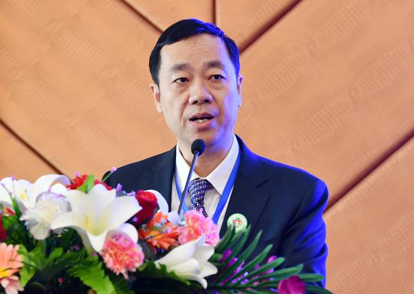 我校校长蔡建辉主持开幕式___.jpg