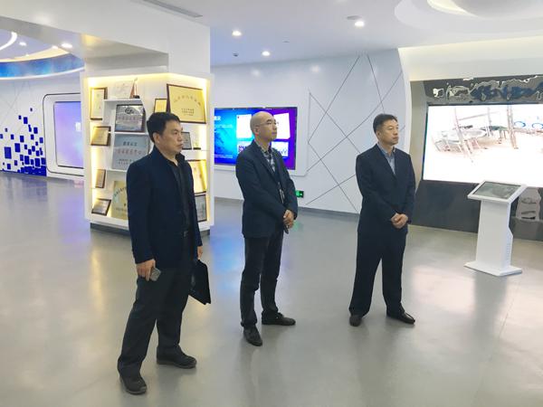 参观企业__.jpg