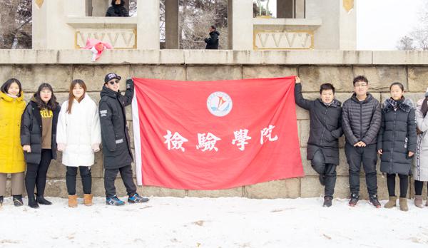 山顶合影__.jpg
