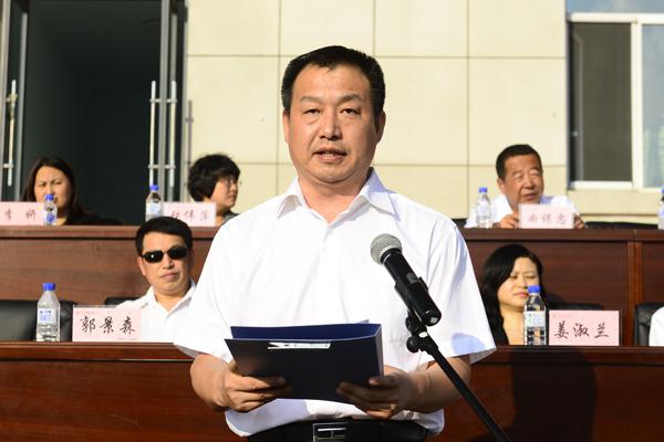 王柳行副校长宣读通报___.jpg