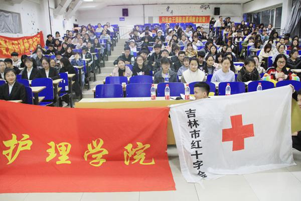 观众合照__.jpg