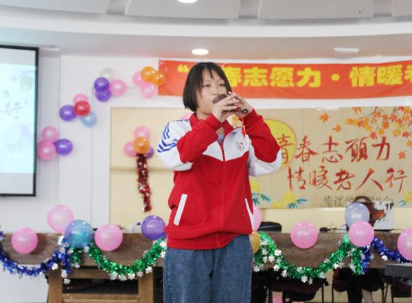 葫芦丝独奏《月光下下的凤尾竹》__.jpg