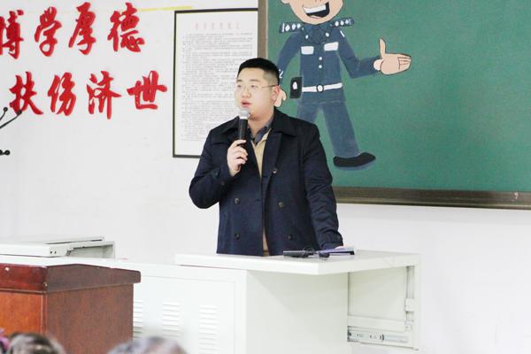 优秀学生干部发言__.jpg