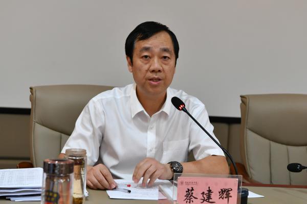 校长蔡建辉发表讲话_副本.jpg