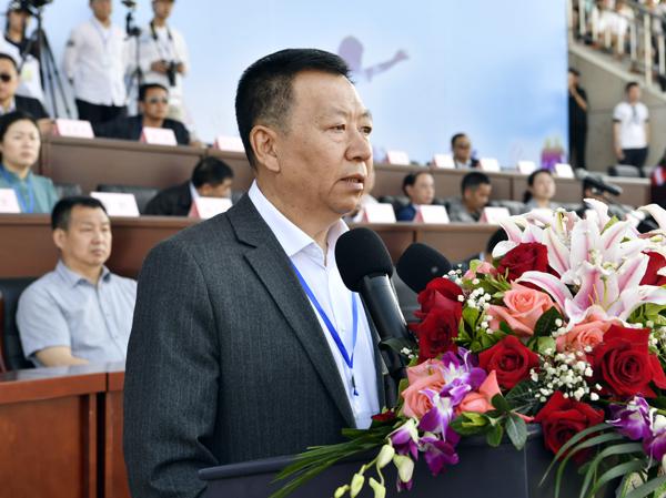 何加军主席主持开幕式___.jpg