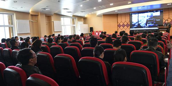 学校组织开展“全民国家安全教育日”宣传活动__.jpg