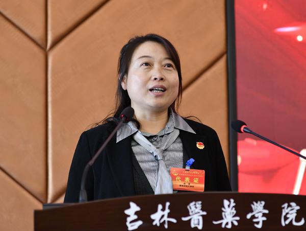 4我校团委书记胡晋主持开幕式__.jpg