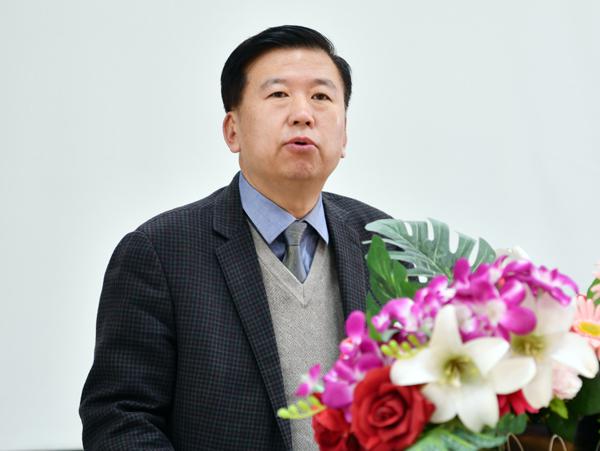 郑永奎书记宣读表彰通报___.jpg