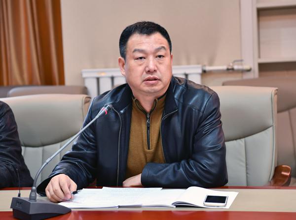 王柳行副校长主持会议__.jpg