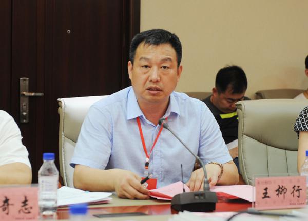 王柳行副校长代表学校汇报工作___.jpg