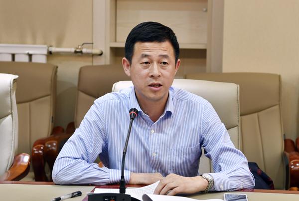 金连海处长主持会议___.jpg