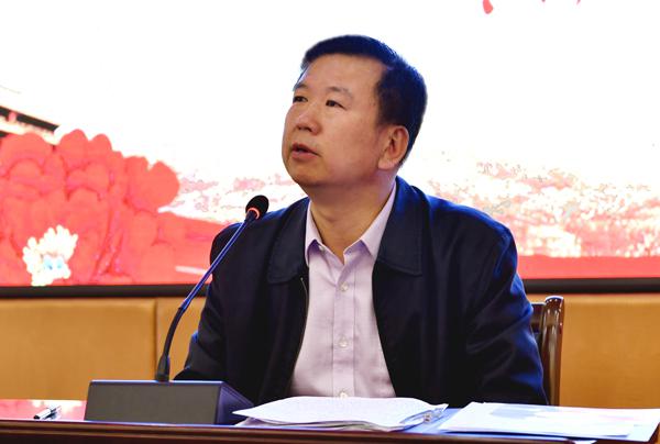 郑永奎书记作报告___.jpg