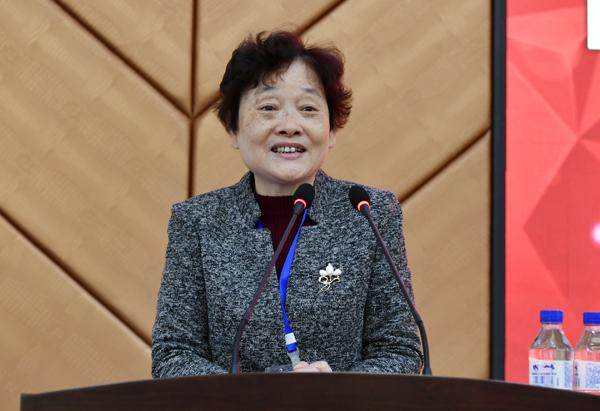 教育部临床医学专业认证专家组副组长杨棉华教授主持反馈会___.jpg