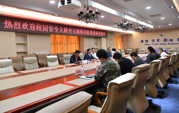 3见面会现场__.jpg