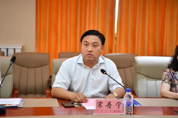 检查组组长宋丹宁发表讲话.JPG