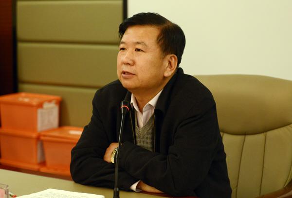 党委书记郑永奎作报告___.jpg