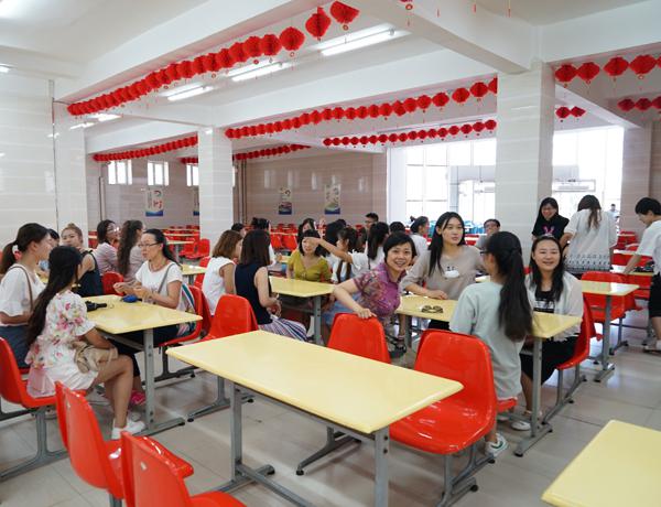 学生座谈现场__.jpg