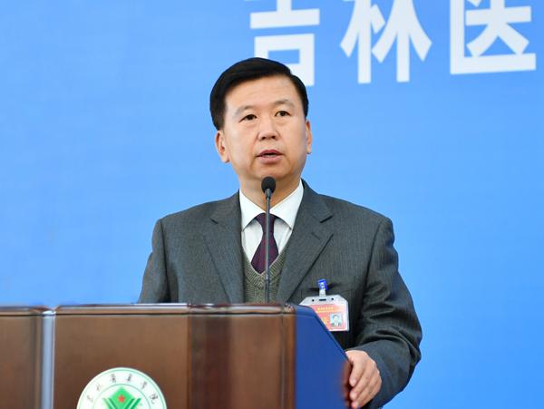 学校党委书记郑永奎致闭幕词__.jpg
