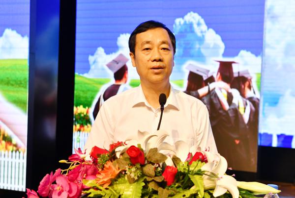 蔡建辉校长讲话___.jpg