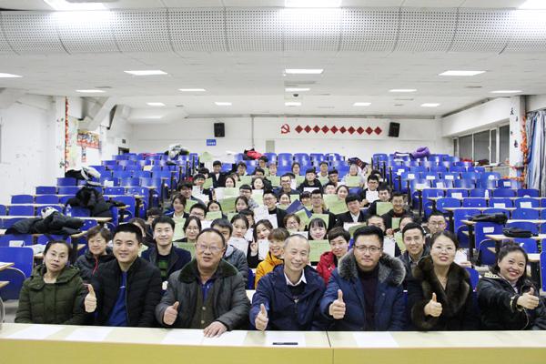 获奖同学合影__.jpg