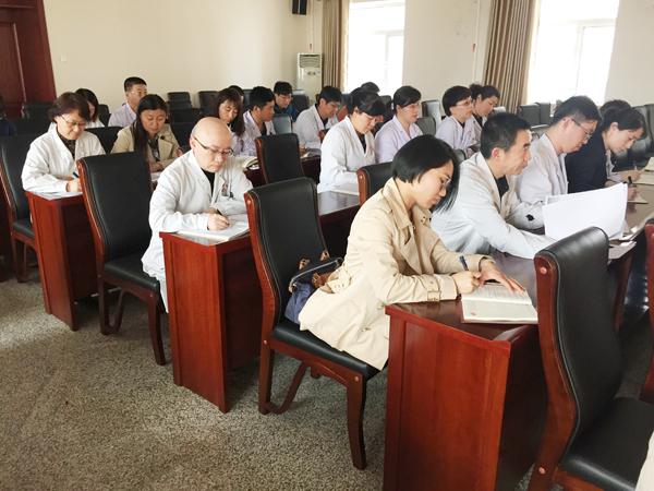 与会人员认真记录__.jpg