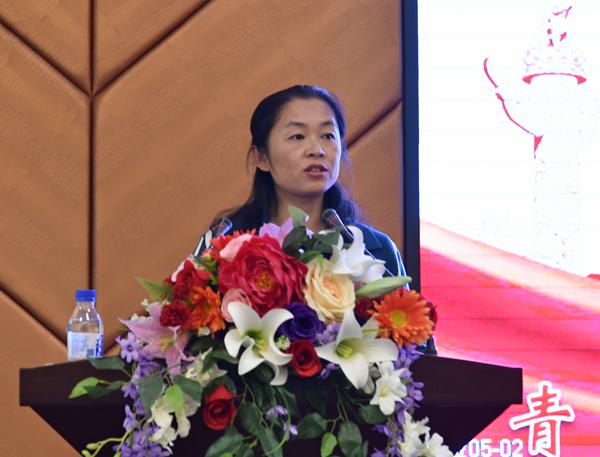 导师团代表发言__.jpg