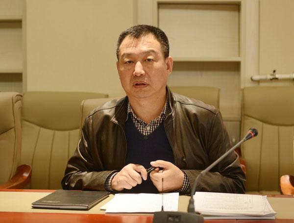 王柳行副校长主持会议__.jpg