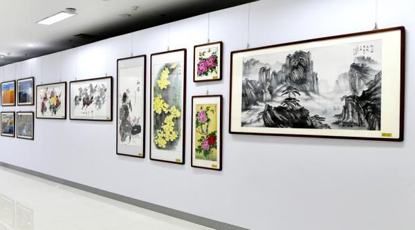 优秀绘画作品展示___.jpg
