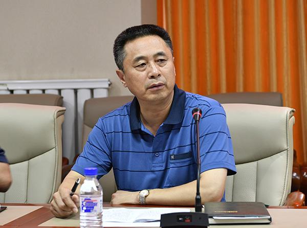 张印副书记传达上级领导讲话精神__.jpg