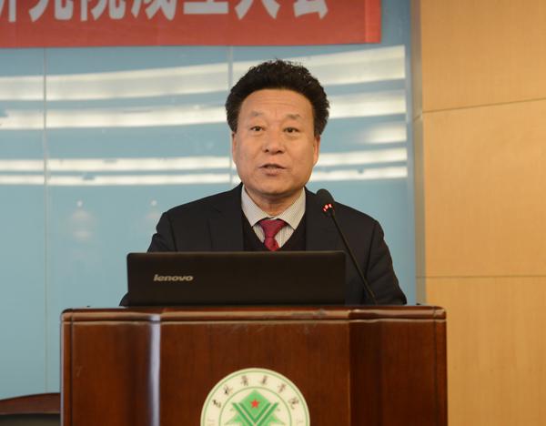 温春阳副校长主持会议__.jpg