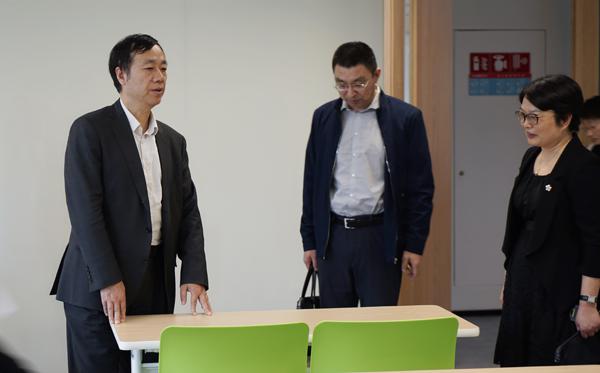 4、蔡校长考察上海市同仁医院教学场所__.jpg