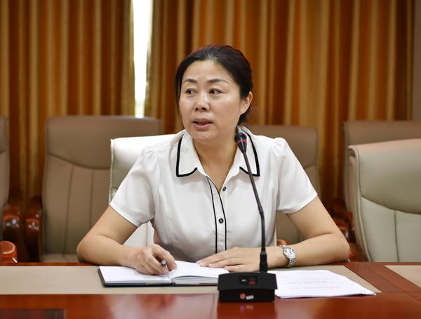 杨红部长主持会议__.jpg