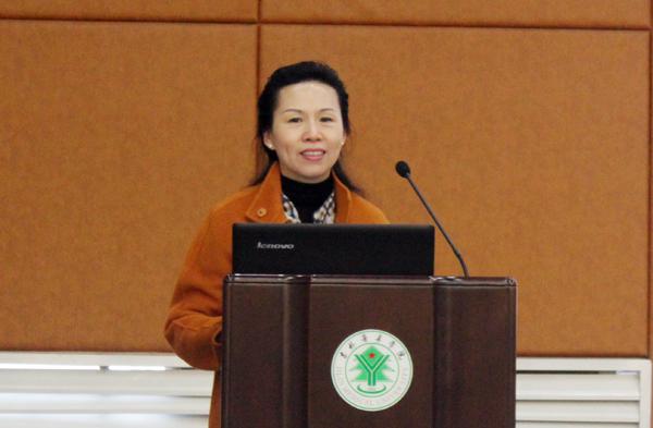 管理学院党总支书记田敏宣布训练营开营___.jpg