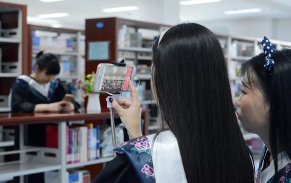再次徜徉图书馆___.jpg