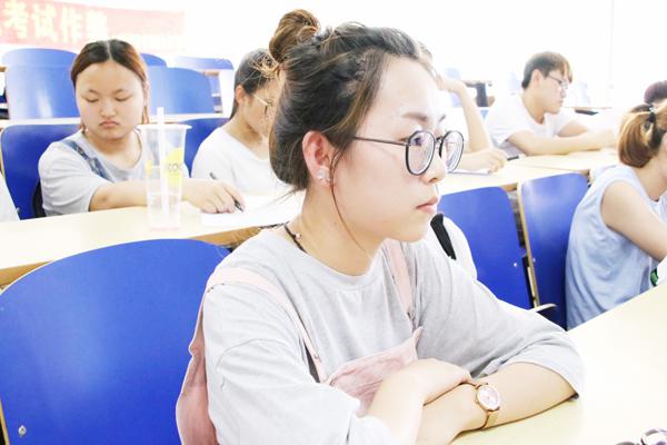 认真听讲__.jpg