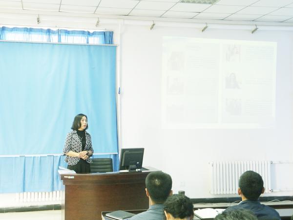 沈楠副主任作汇报__.jpg