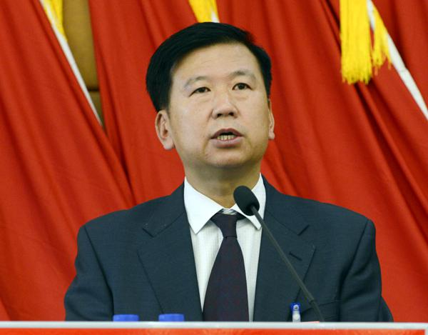 郑永奎同志作报告___.jpg