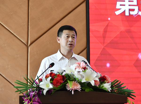 金连海处长主持会议__.jpg