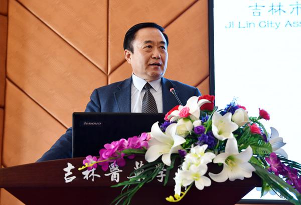 学校心理学教授、协会理事长罗正里讲话___.jpg