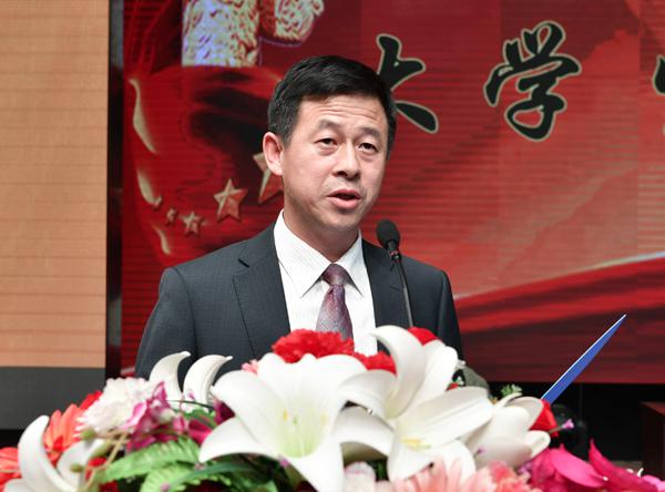 4金连海处长宣读应征入伍名单__.jpg