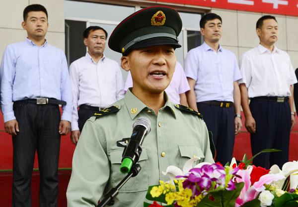 教官代表发言__.jpg