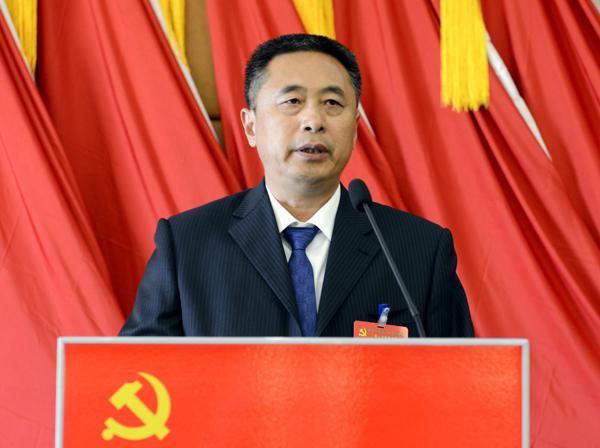张印同志主持会议___.jpg