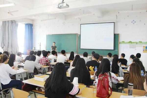 交流会现场__.jpg