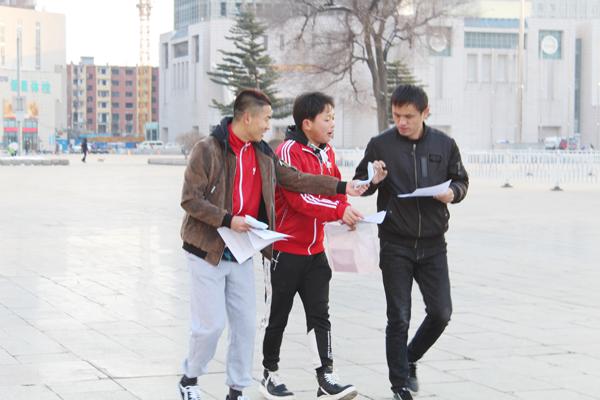 派发传单__.jpg
